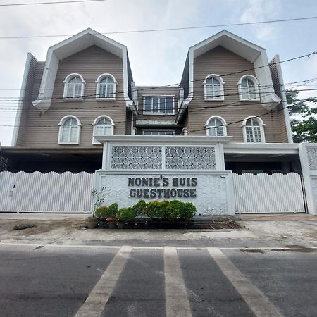 Nonie'S Huis Hotel เมดาน ภายนอก รูปภาพ