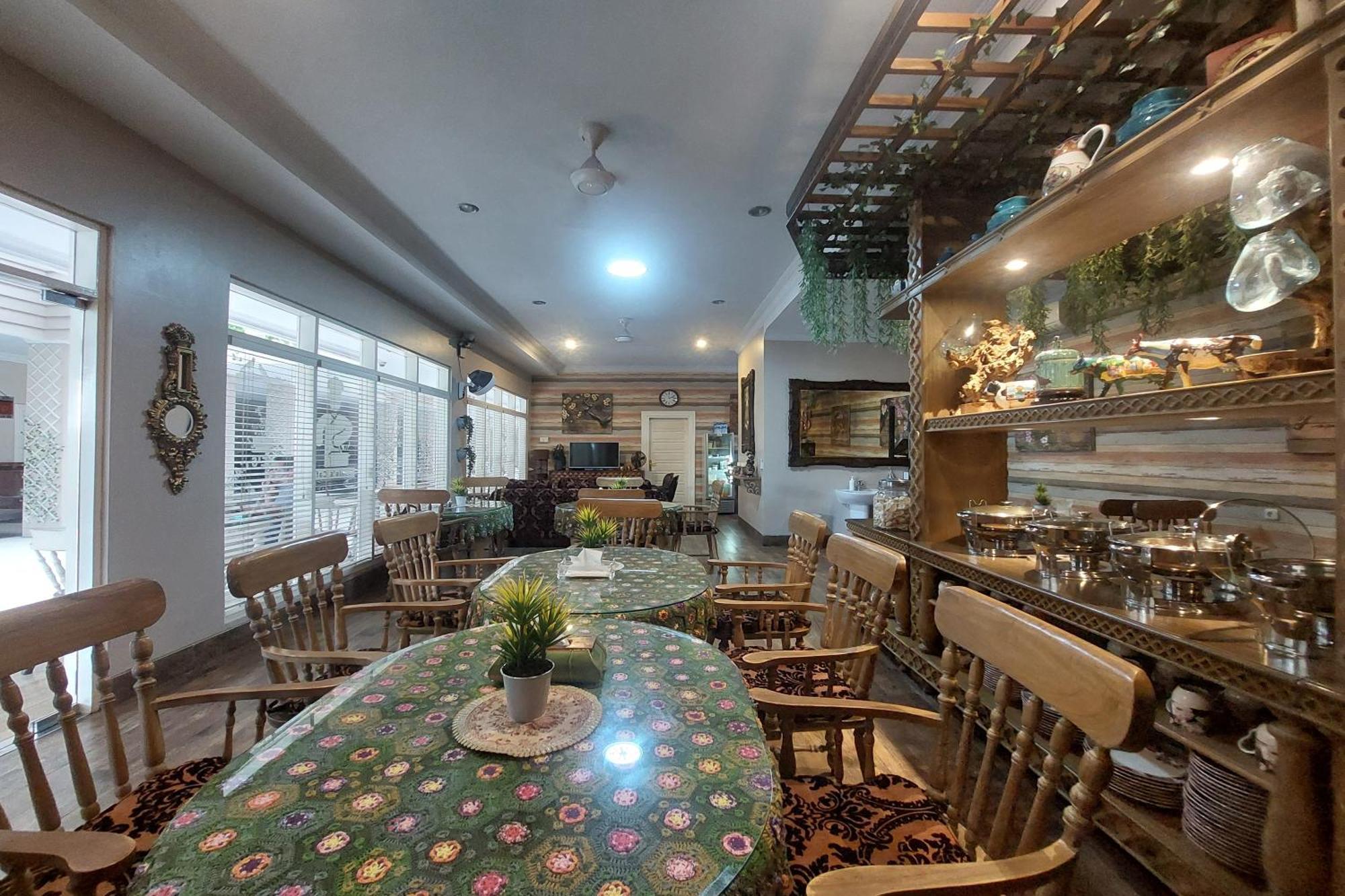 Nonie'S Huis Hotel เมดาน ภายนอก รูปภาพ