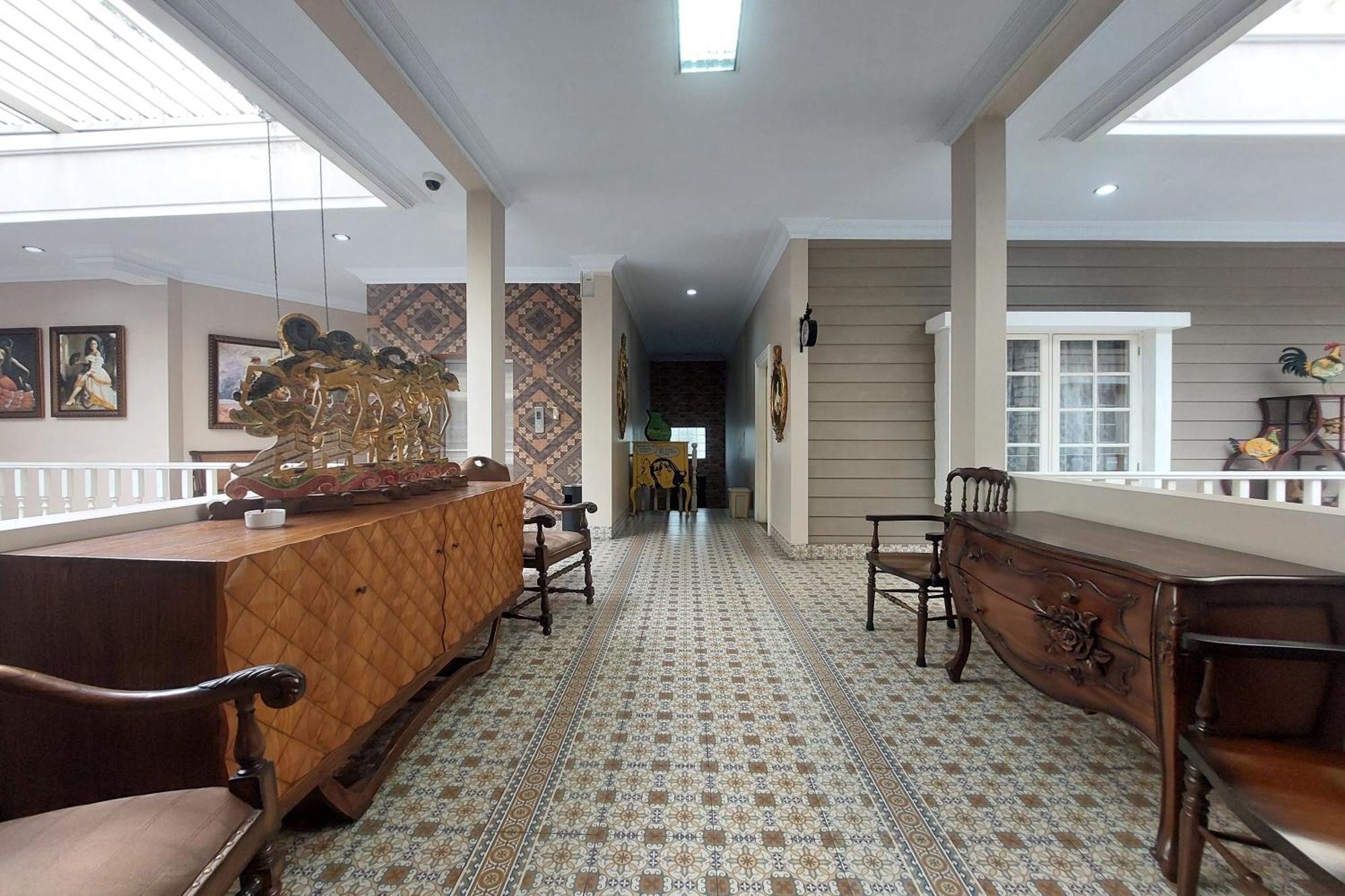 Nonie'S Huis Hotel เมดาน ภายนอก รูปภาพ