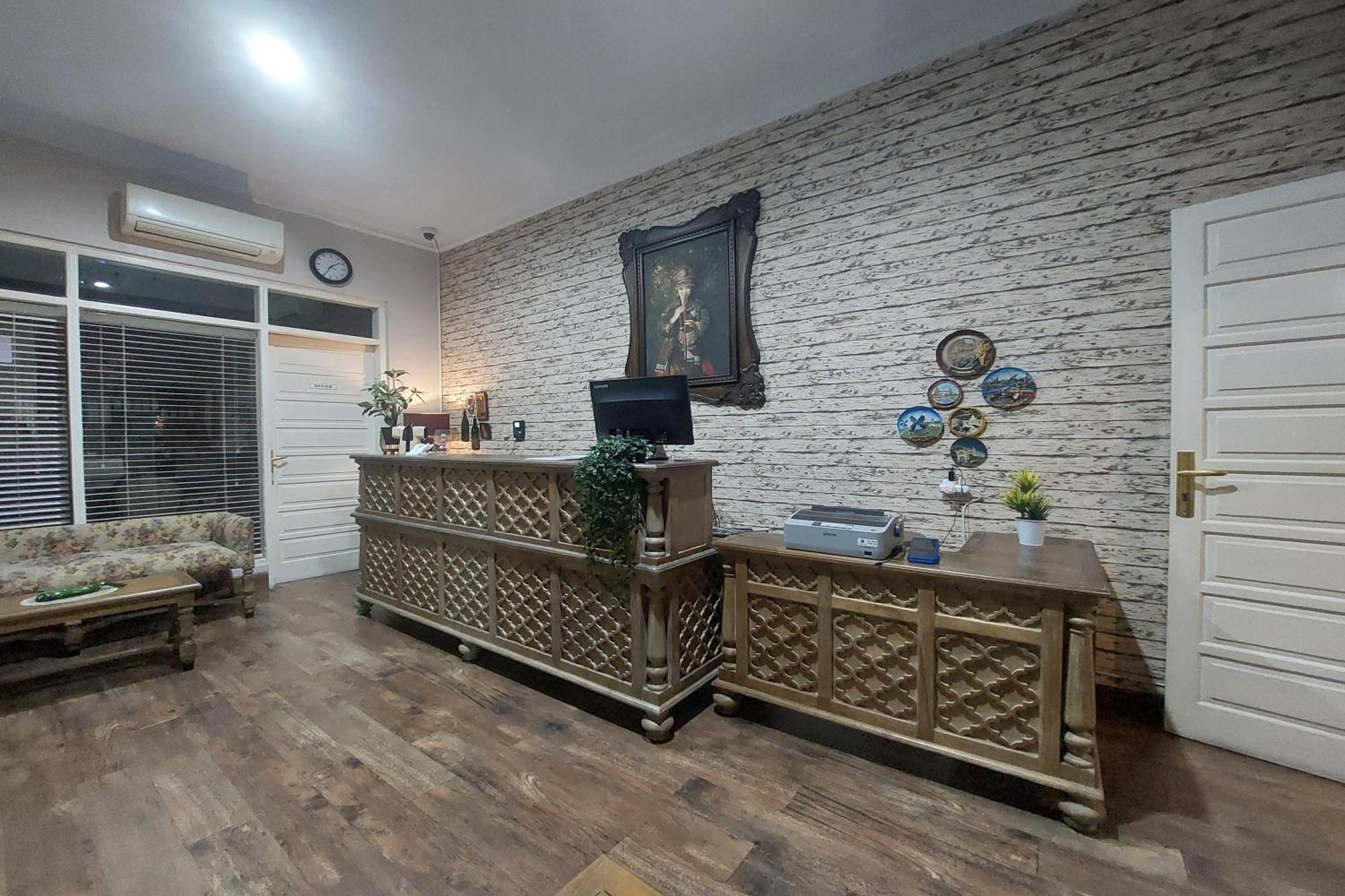 Nonie'S Huis Hotel เมดาน ภายนอก รูปภาพ